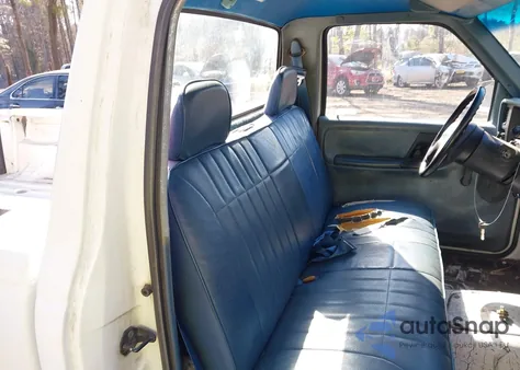 1993 Ford Ranger z USA, uszkodzony, nr VIN 1FTCR10U4PTA71013